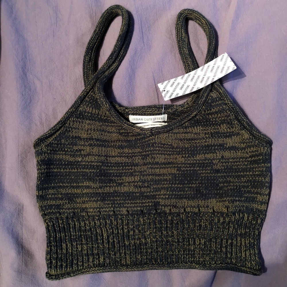 Kure Cropped Tank Top - Olive